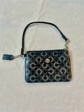 Small Coach wristlet euc, black & grey leather